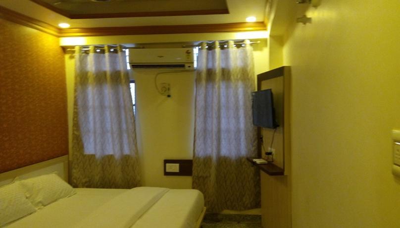 Hotel Pink Shark Sikar Exterior foto