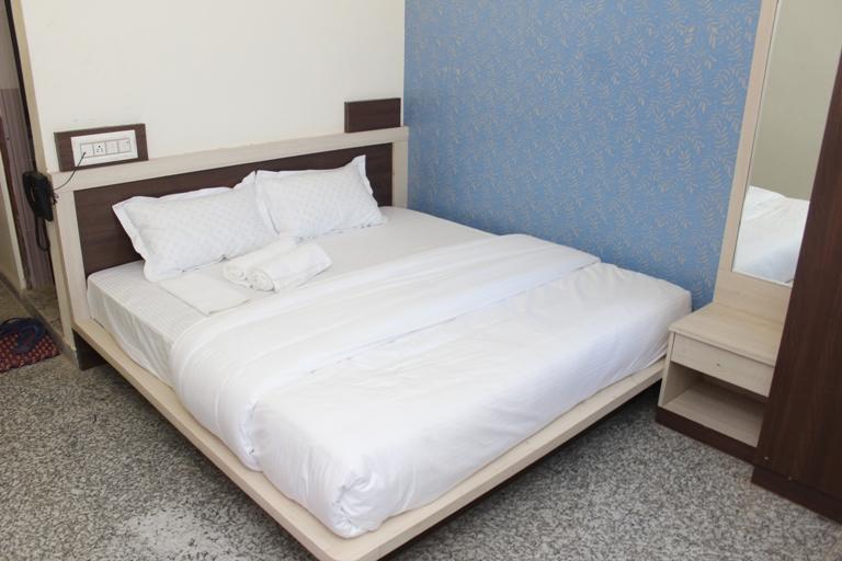 Hotel Pink Shark Sikar Exterior foto